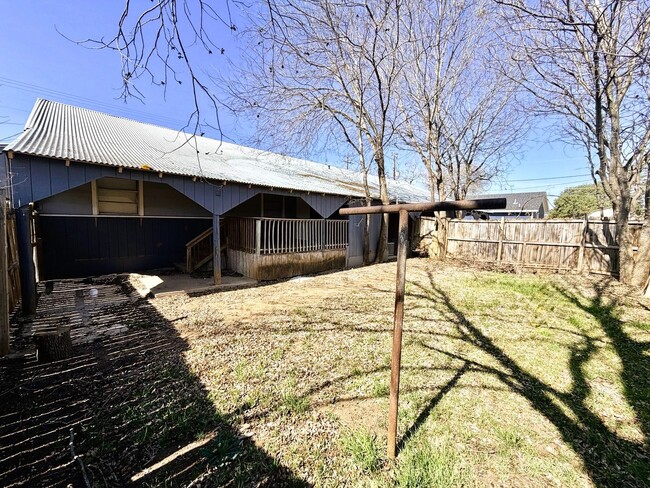Building Photo - Beautiful 3-Bed Home in Schertz!