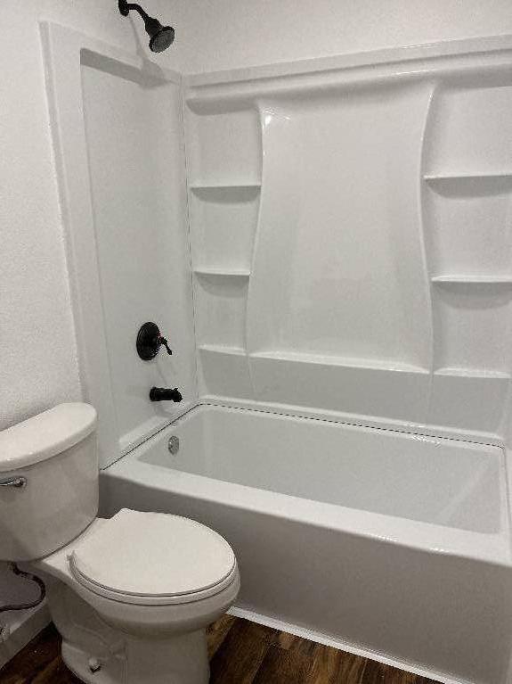 Building Photo - Newly Remodeled!