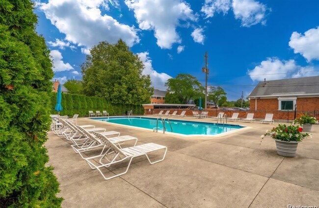 Building Photo - 1760 Trailwood Path