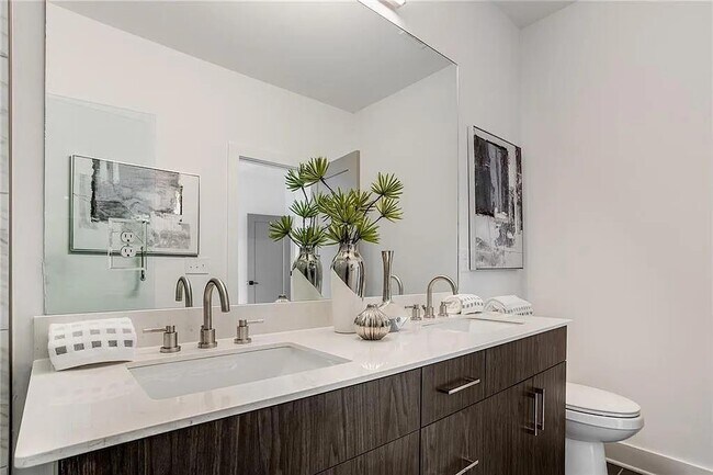 Building Photo - 1436 Walker Pl SE