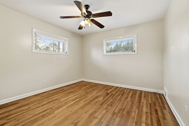 Building Photo - Renovated Home in the Heart of Brookhaven