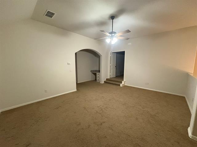 Building Photo - 520 Stillwater Dr