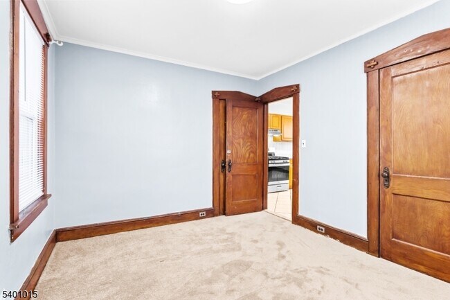 Building Photo - 486 Highland Ave