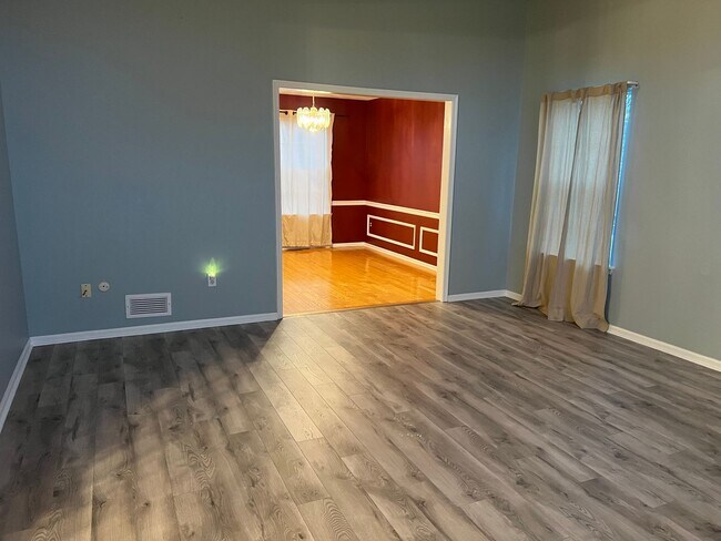 Building Photo - Lovely Bethlehem Township single family ho...