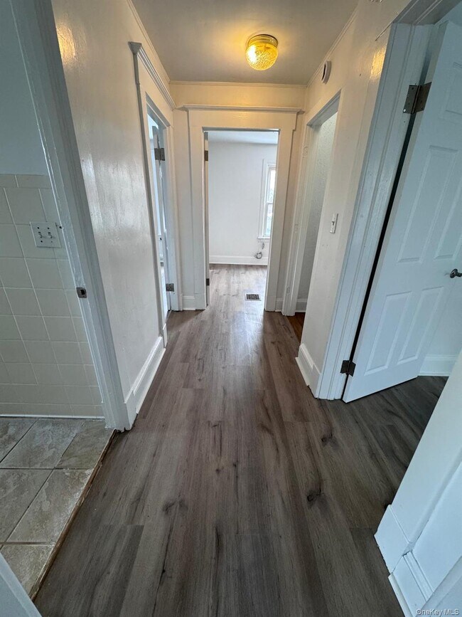 Building Photo - 709 Tower Ave