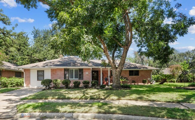 Primary Photo - 5314 Manor Creek Ln