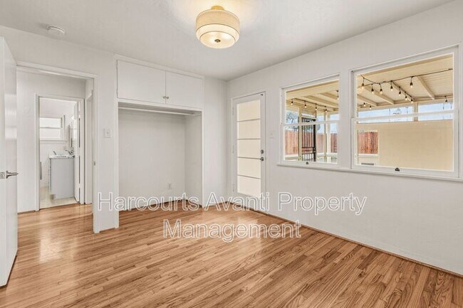 Building Photo - 911 Civic Center Dr