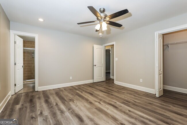 Building Photo - 2905 Garnet Way