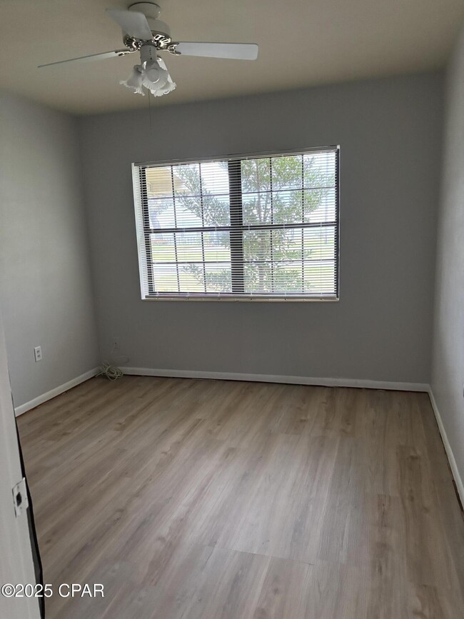 Building Photo - 137 N Lake Reedy Blvd