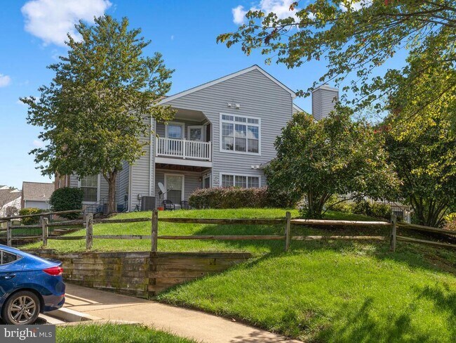Building Photo - 8792 Grasmere Ct