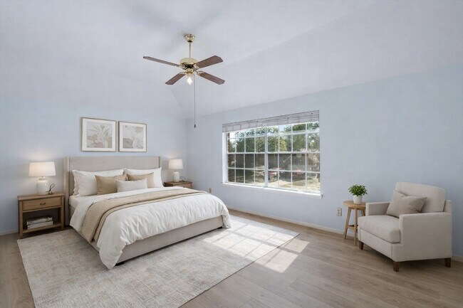 Building Photo - 2630 Lakeway Dr