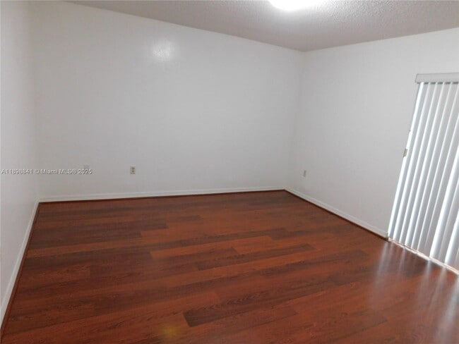 Building Photo - 2461 W 76th St