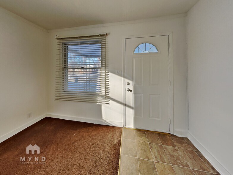 Building Photo - 2021 N Drexel Ave