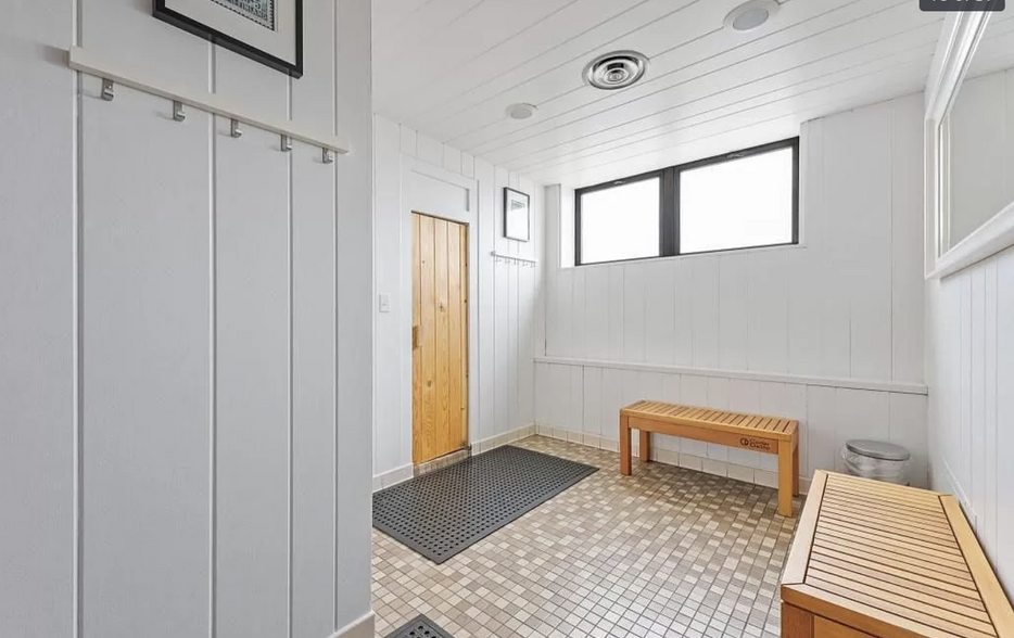 Two saunas - mens and women's. - 19 S 1st St