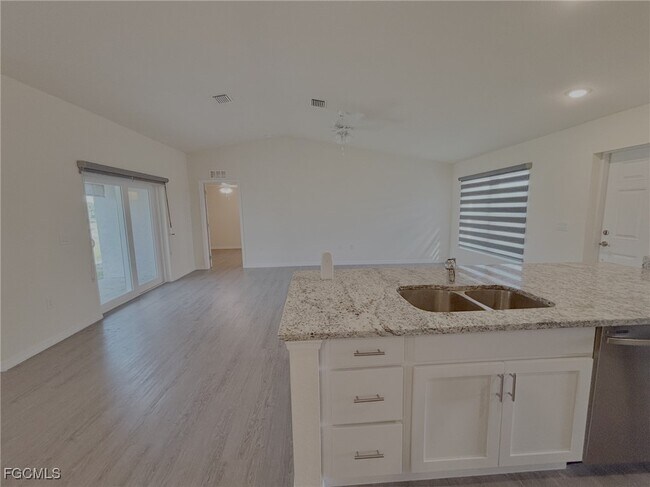 Building Photo - 7018 Palpano Cir