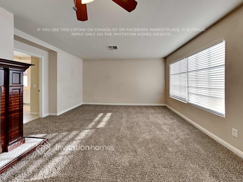 Building Photo - 2405 Eagleridge Dr