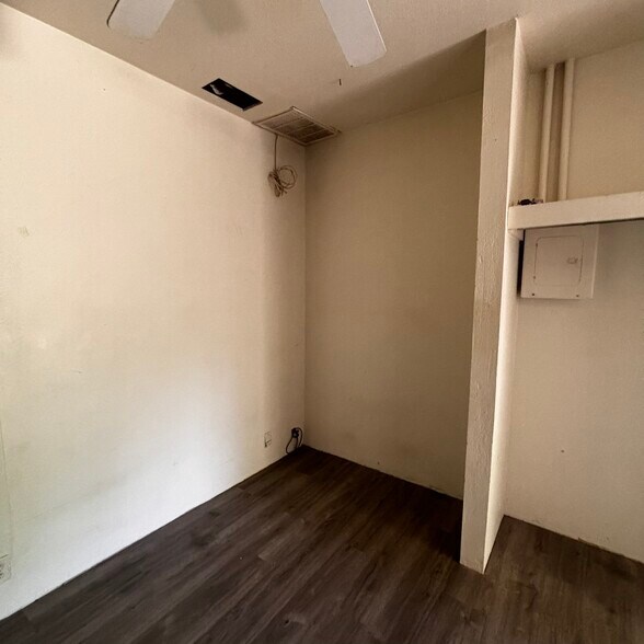 Building Photo - 1508 E Williams St