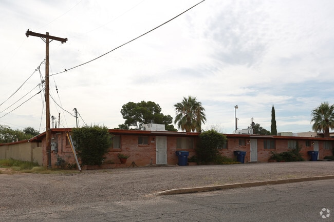 Primary Photo - 4101-4105 E Brown Way