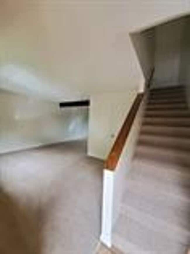 Building Photo - 2141 28th Ave Ct
