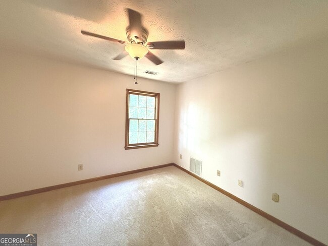 Building Photo - 3707 John Carrol Dr