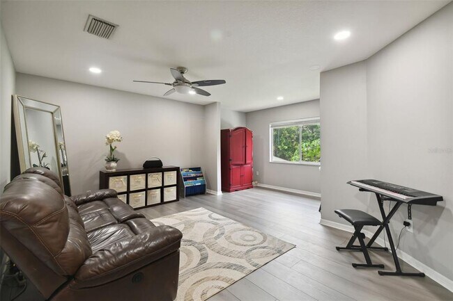 Building Photo - 19426 Sandy Springs Cir