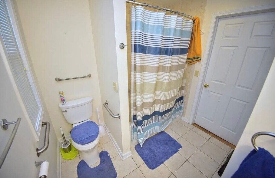 Building Photo - 40 Seneca Creek Rd