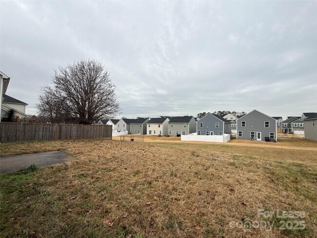 Building Photo - 3631 Joel Turner Dr