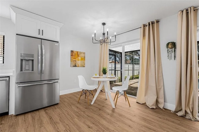 Building Photo - Charming 3-Bedroom Home with Large Fenced ...