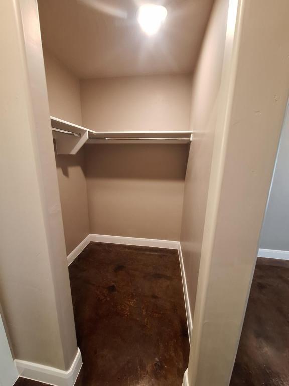 Building Photo - 83 Brown St