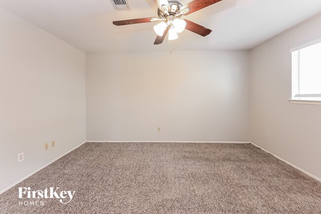 Building Photo - 3727 Windy Haven Dr