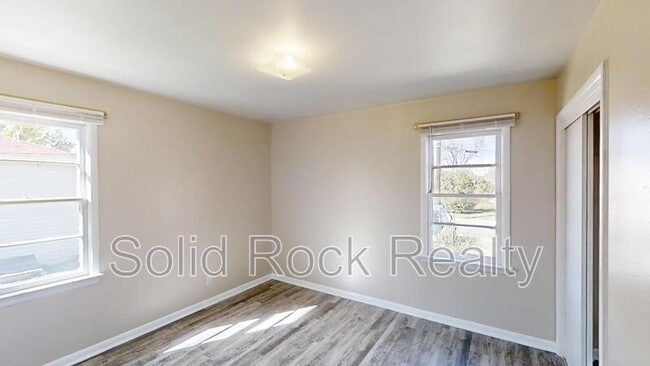 Building Photo - 1214 Janes Ln