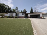 Building Photo - 209 Schober Ave