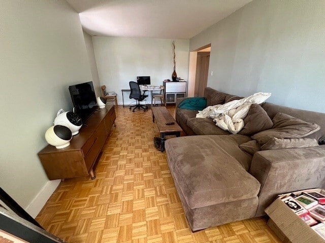 Building Photo - 14 Chestnut St