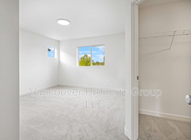 Building Photo - 1962 NW 19th Ct