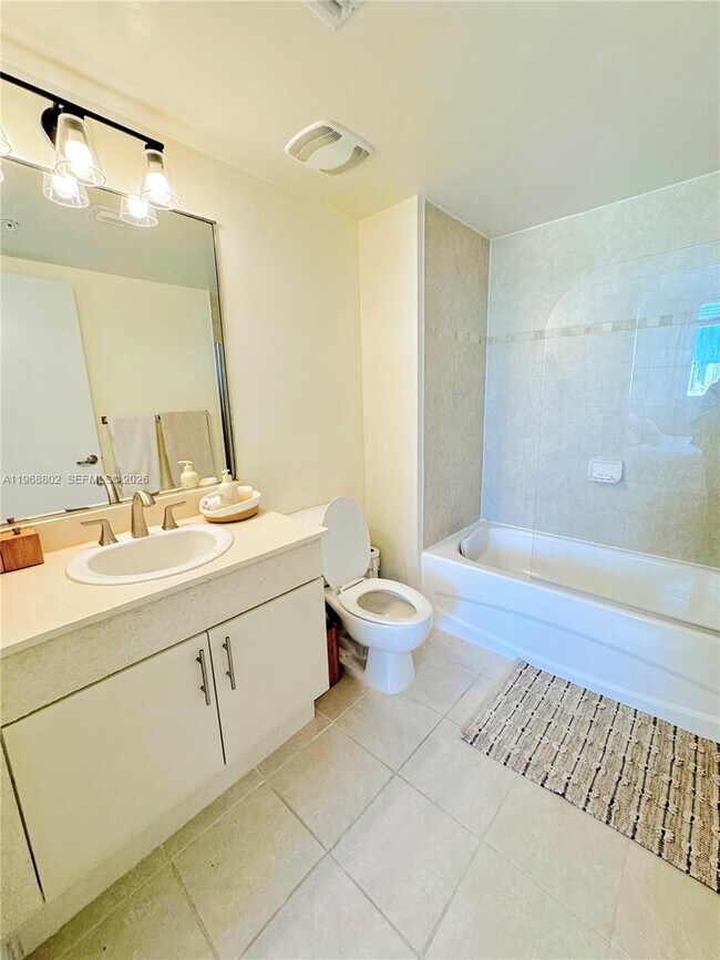 Building Photo - 1861 NW S River Dr