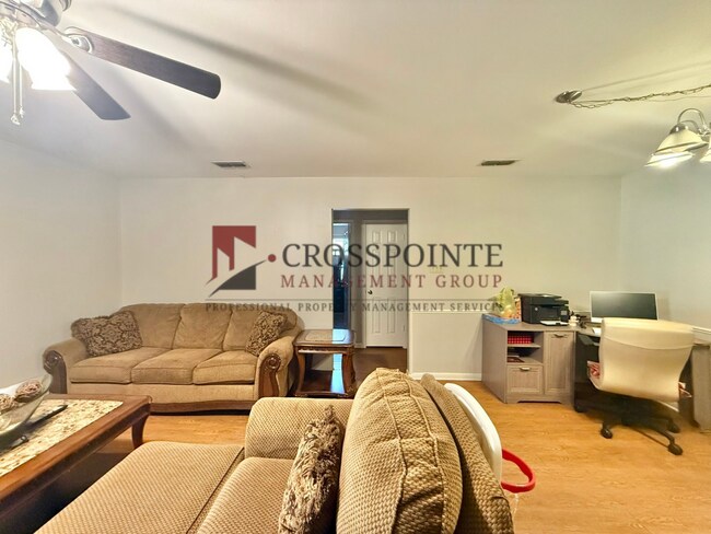 Building Photo - 2531-2533 Westminster Dr