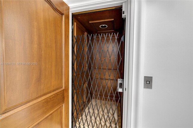 Building Photo - 13671 Deering Bay Dr