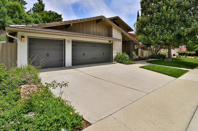 Building Photo - GORGEOUS REMODELED HOME WALKING DISTANCE TO WESTLAKE ELEMENTARY COMING TO THE MARKET SOON!
