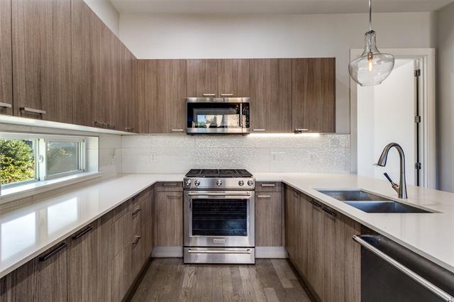 Building Photo - 4977 Zuma Ct