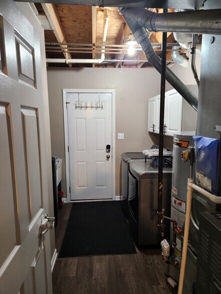 Building Photo - 12737 Wheeler St