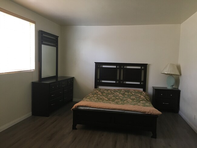 Master bedroom - 331 Canon de Paraiso Ln