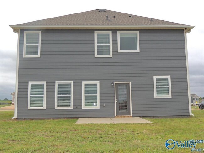Building Photo - 26303 Beech Grv Ln NW