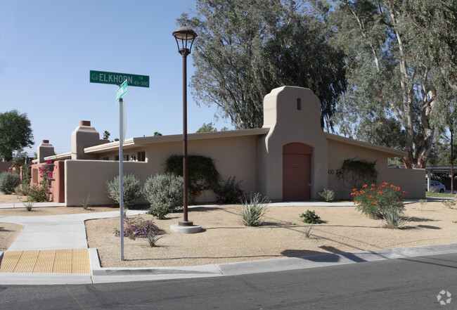 Building Photo - California Villas