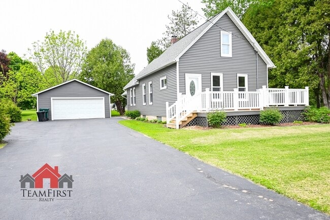 Building Photo - 1115 Cardinal Ln