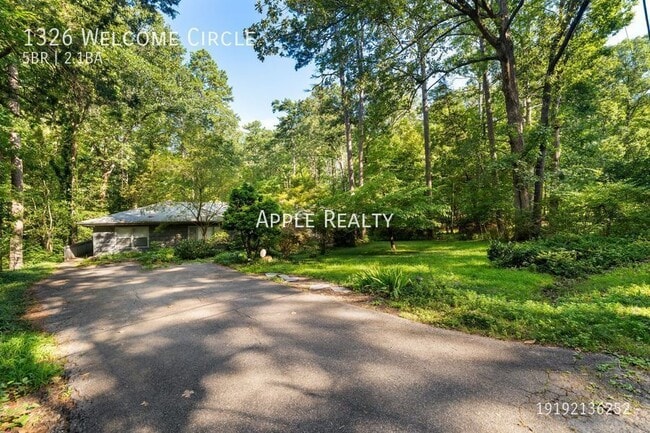 Building Photo - 1326 Welcome Cir