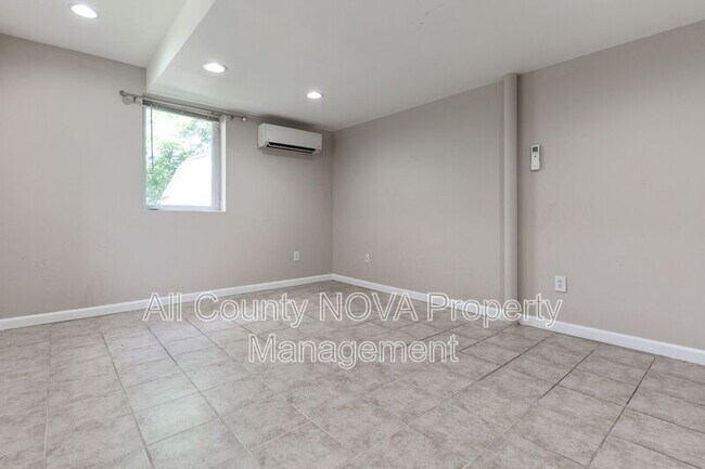 Building Photo - 4141 21st Rd N
