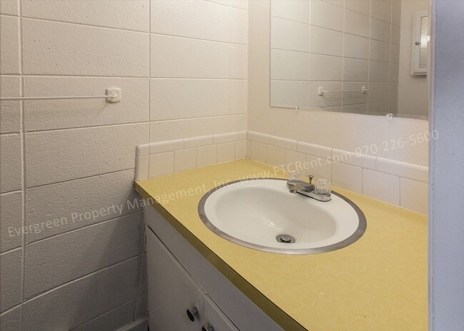 Building Photo - 1606 N Estrella Ave