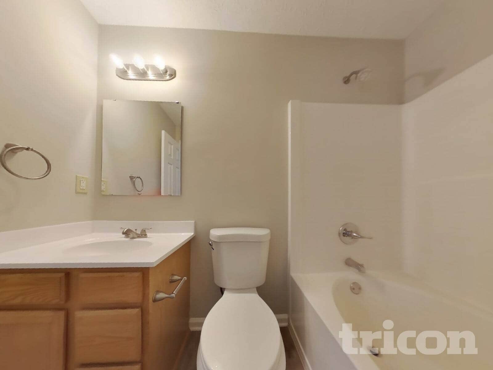 Building Photo - 6674 Largo Ln