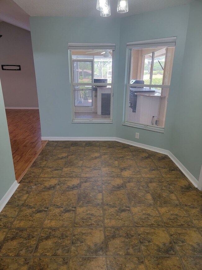 Building Photo - Beautiful 3/2/2 Pool Home in Beverly Hills!!!