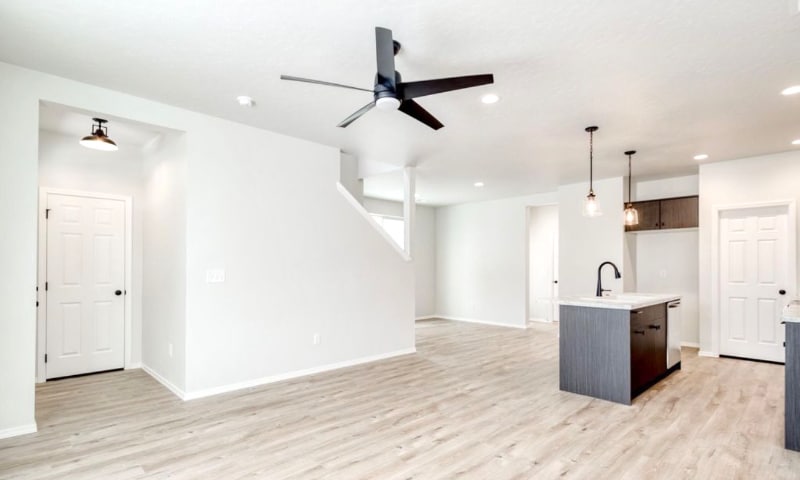 Building Photo - 2864 N Eagle Mdw Ave